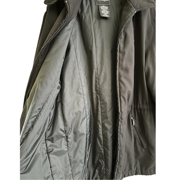 OUTBROOK, WOMENS, BLACK, HOODED COAT. DETACHABLE TAN/BLACK HOOD. SIZE 8/10 - Picture 6 of 7